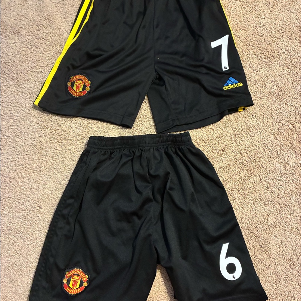 Adidas Black Manchester United youth Shorts